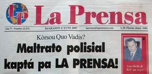 Voorpagina La Prensa woensdag 6 juni 2007. Klik voor groter.