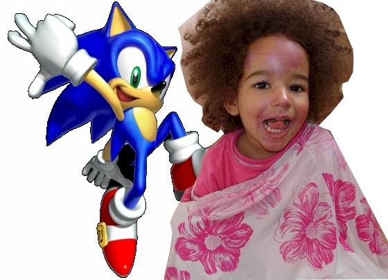 22.11.2008: Diana (2) is verliefd op Sonic, het lijkt wederzijds. 22.11.2008: Diana (2) is verliefd op Sonic, het lijkt wederzijds.