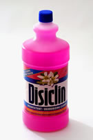 12.10.2010: Disiclin, een van de dingen die terug doen denken aan onze tijd op Curacao: schoonmaken!
