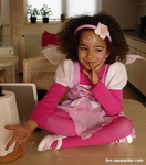 04.03.2011: Diana (4) viert Carnaval in Wringersgat (Rijen) als Carnavalsprinses. Klik voor groter.